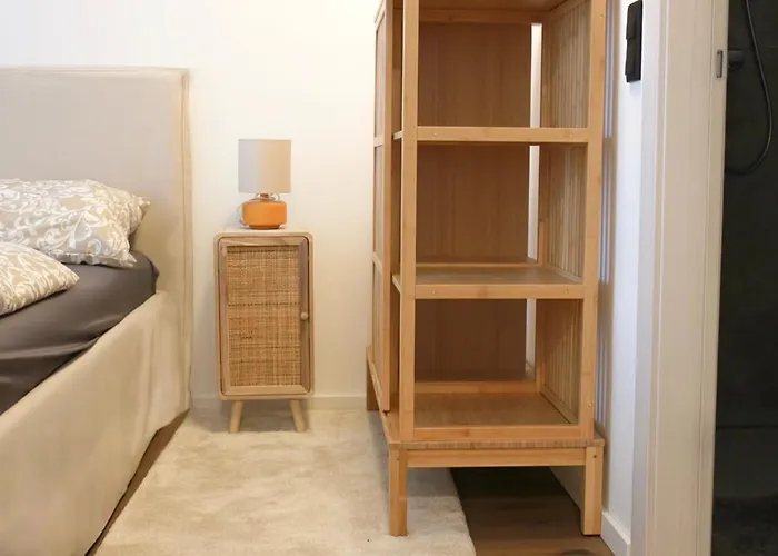 דירה Stylish Penthouse With Free Parking *