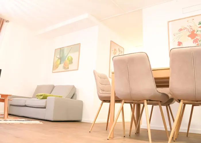 Stylish Penthouse With Free Parking וינה