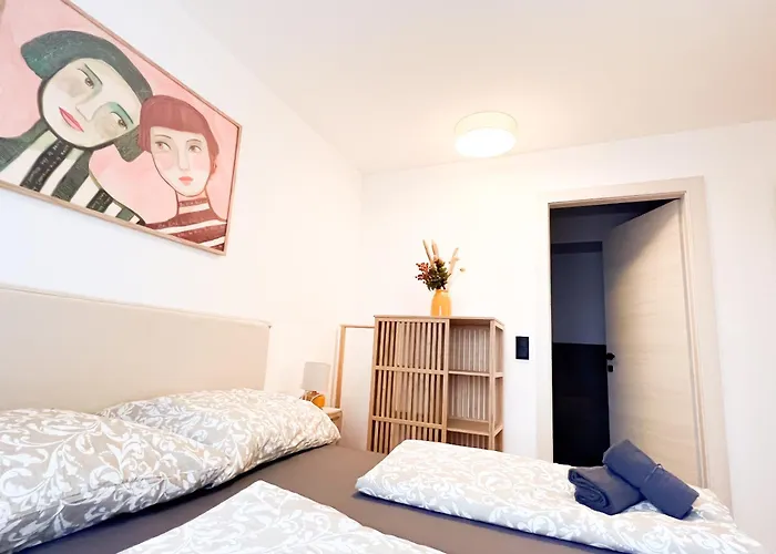 דירה Stylish Penthouse With Free Parking