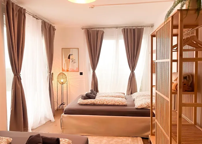 דירה Stylish Penthouse With Free Parking